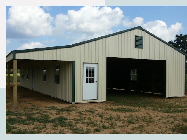 Строительство конюшен в Железногорске